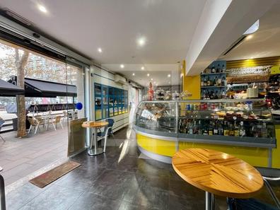 Traspaso de bar cafeteria el trebol Locales comerciales en venta en  Barcelona Provincia. Comprar y vender locales | Milanuncios