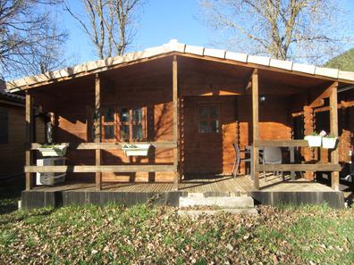 Casas de madera Bungalows en Jaca Pirineos. En propiedad y en régimen de  comunidad de propietarios. Complejo cerrado y exclusivo de alta calidad.