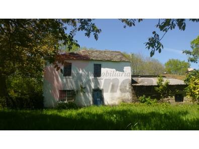 Casas e apartamentos à venda em Outeiro de Rei, Lugo, Espanha